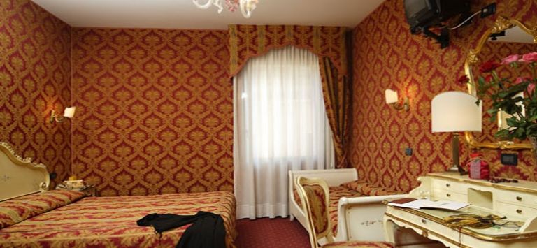 GORIZIA "A LA VALIGIA"