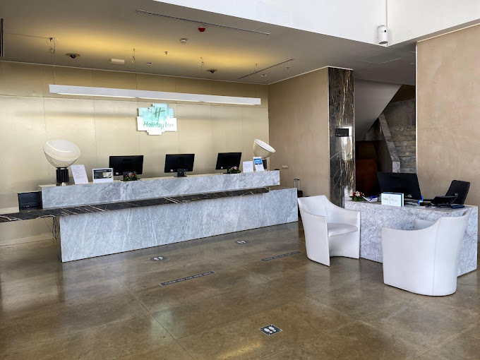 holiday inn